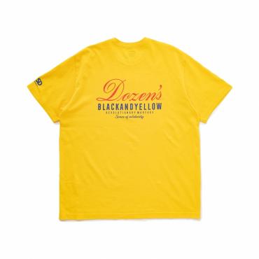 SCRIPT DOZENS TEE *イエロー*