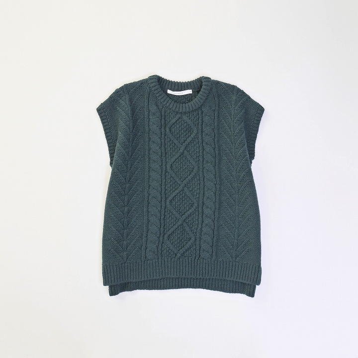 CABLE KNIT VEST *グリーン*