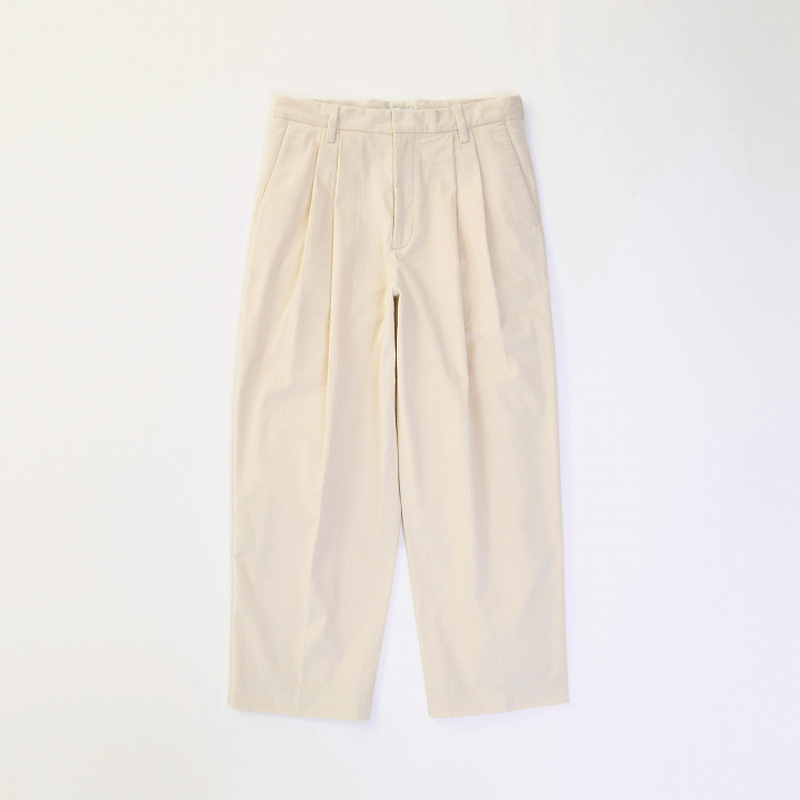 WIDE CORDUROY SLACKS *オフホワイト*