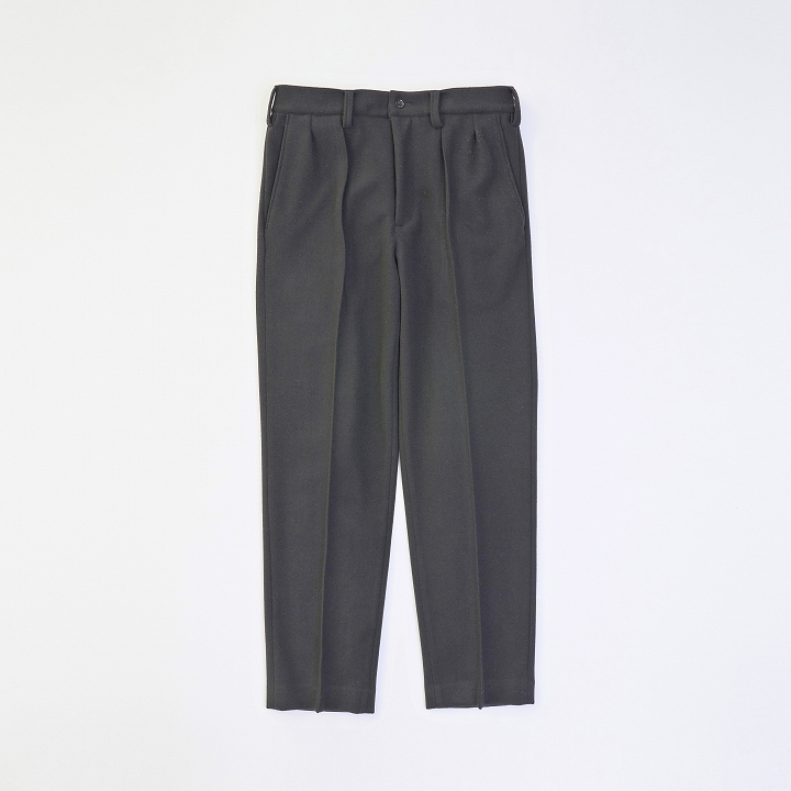 EASY SLACKS *ブラック*