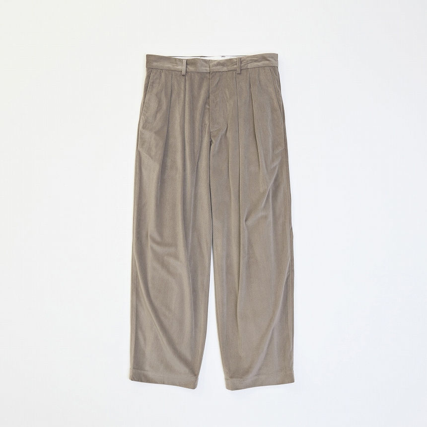 VELOR WIDE SLACKS *ベージュ*
