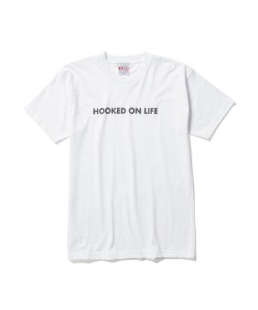 "HOOKED ON" TEE *ホワイト*