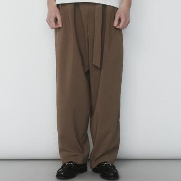 2 TUCK SLACKS *ブラウン*